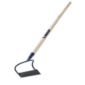 Haczka dwupałąkowa do usuwania chwastów.