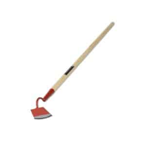 Motyka kuta do usuwania chwastów.