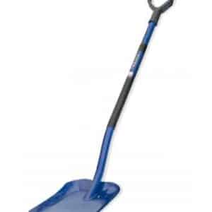 Łopata piaskówka z metalowym trzonkiem.